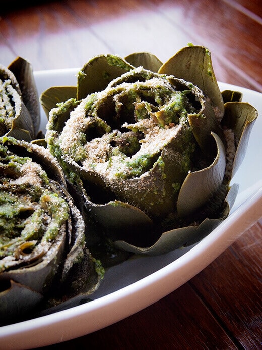Steamed artichokes with pesto crumb