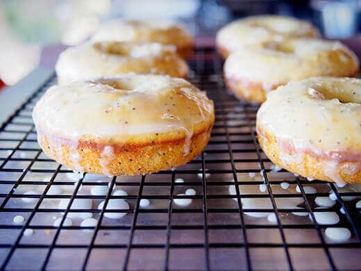 Baked donuts with lemon glaze