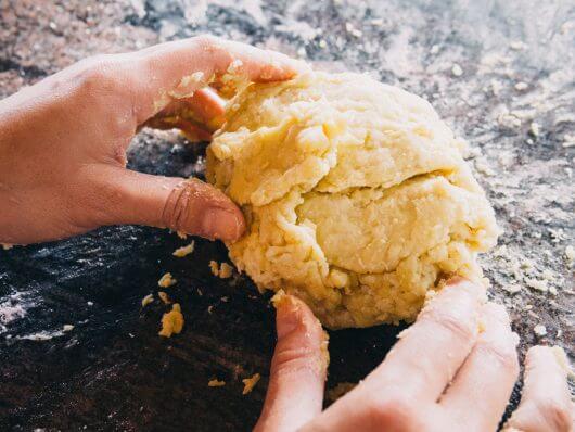 Start kneading the pasta dough