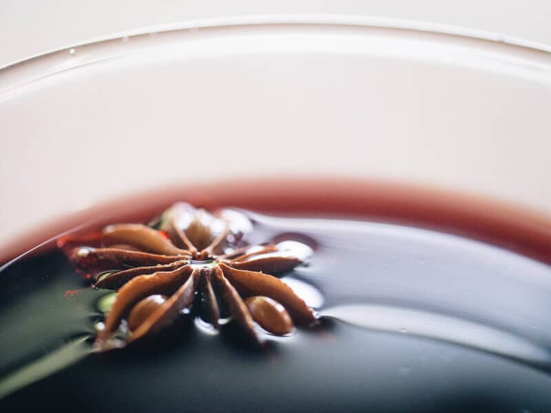 Star anise-spiced wine