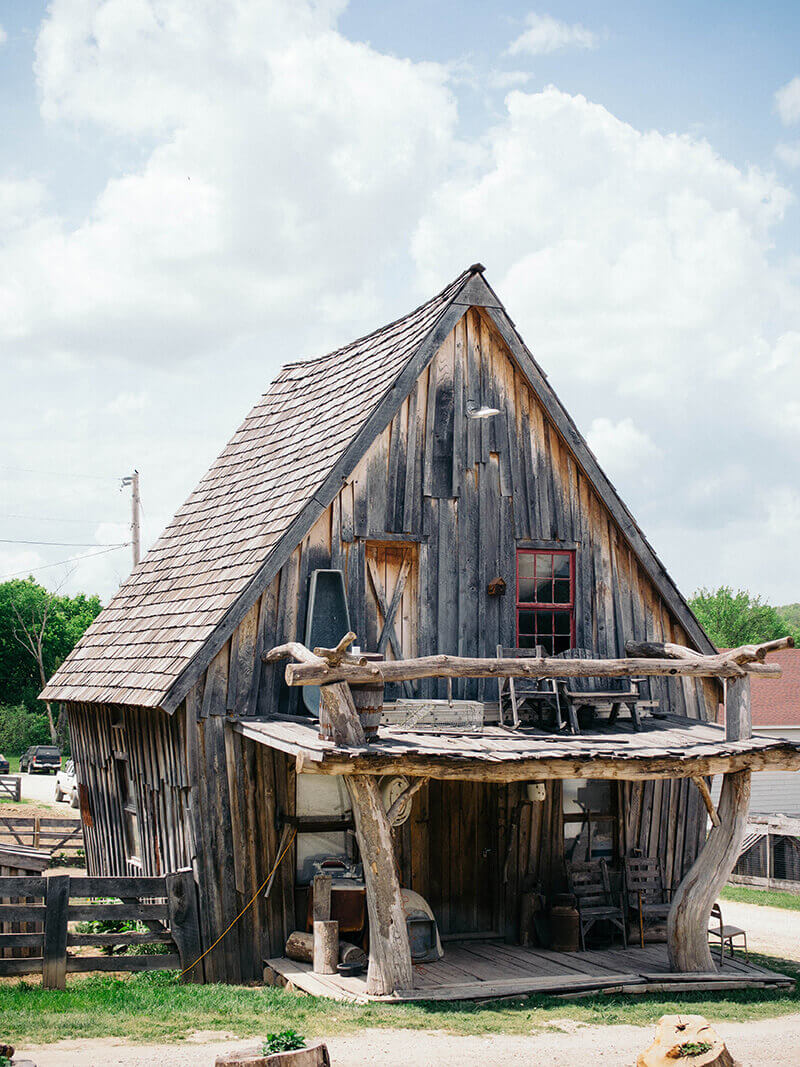 Amish-built cabin